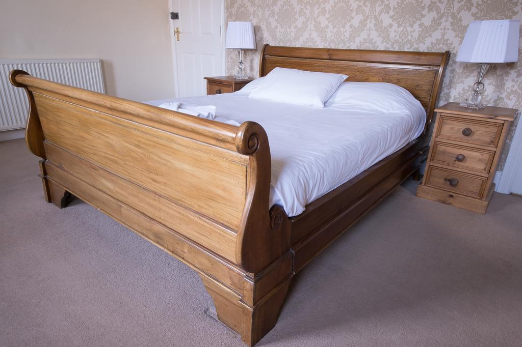 Hewitts Hotel And Restaurant Newport  Extérieur photo